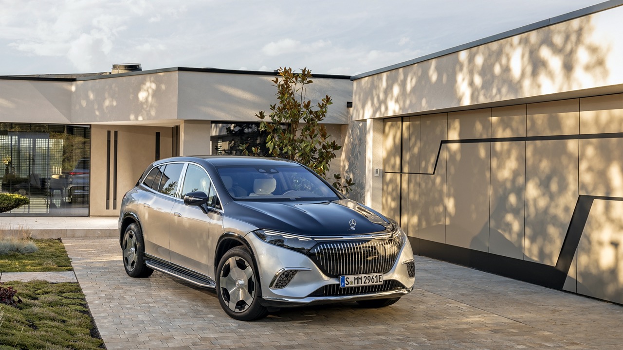 Mercedes-Maybach EQS 680 SUV Mobil Mewah Masa Depan