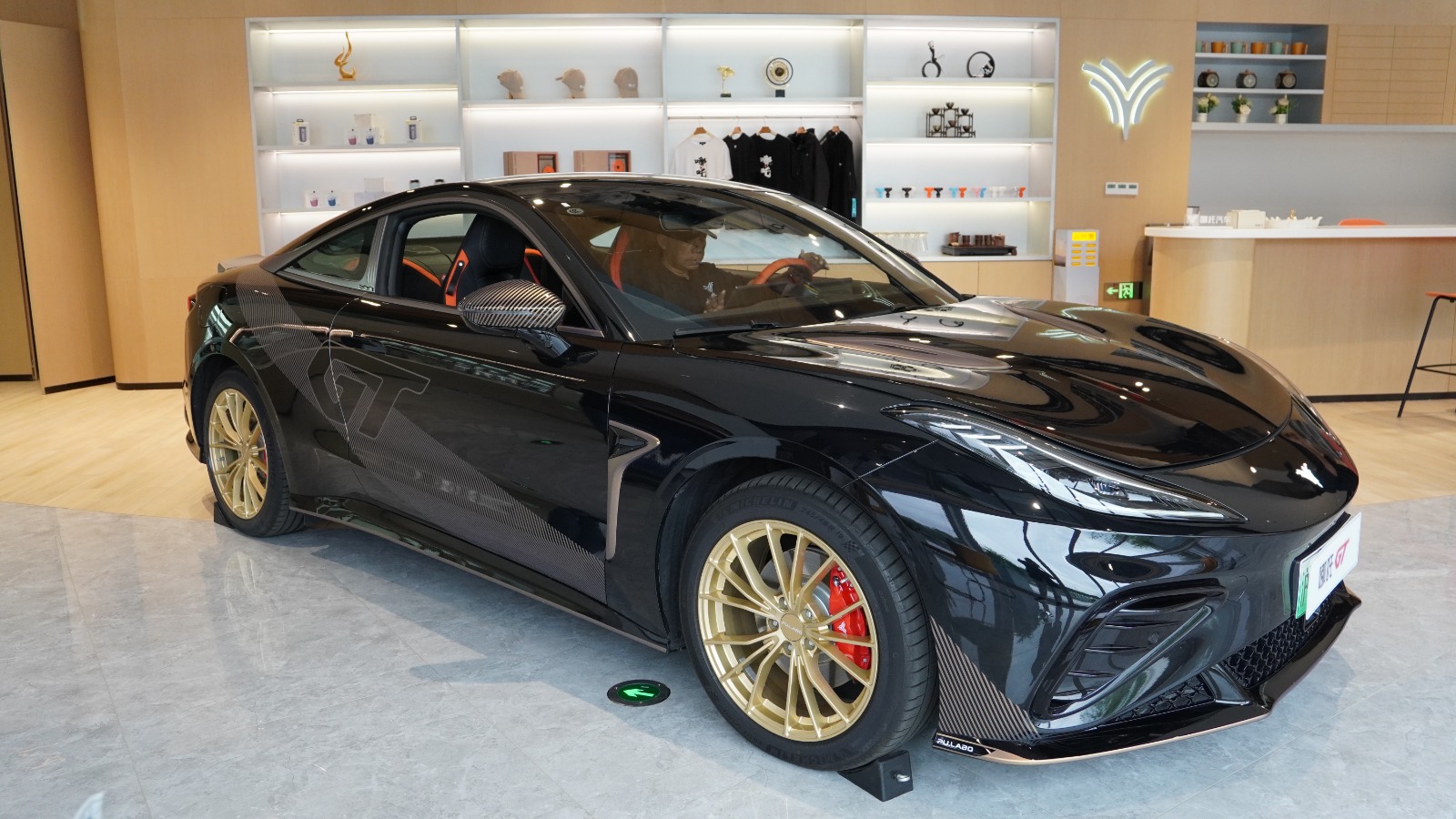 NETA GT: Mobil Listrik Inovatif yang Mengubah Trend Terkini